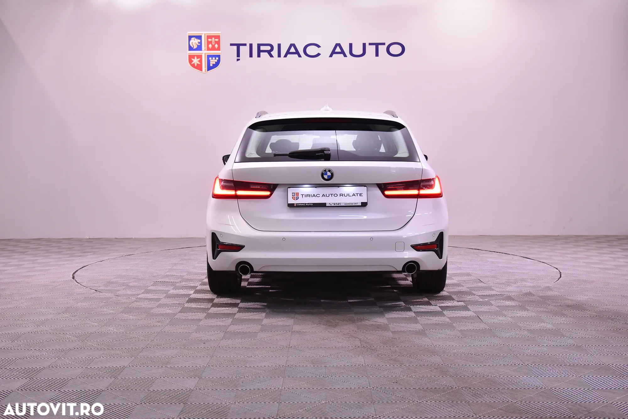 BMW Seria 3 318d Touring Aut. - 4