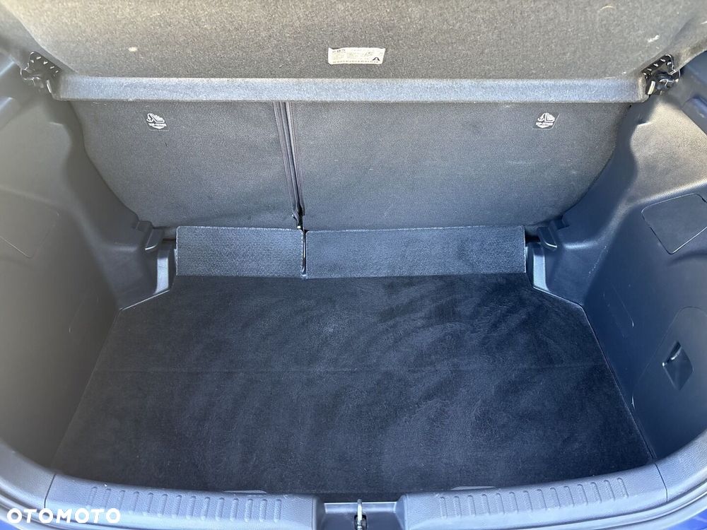 Toyota Yaris Hybrid 1.5 Style - 19