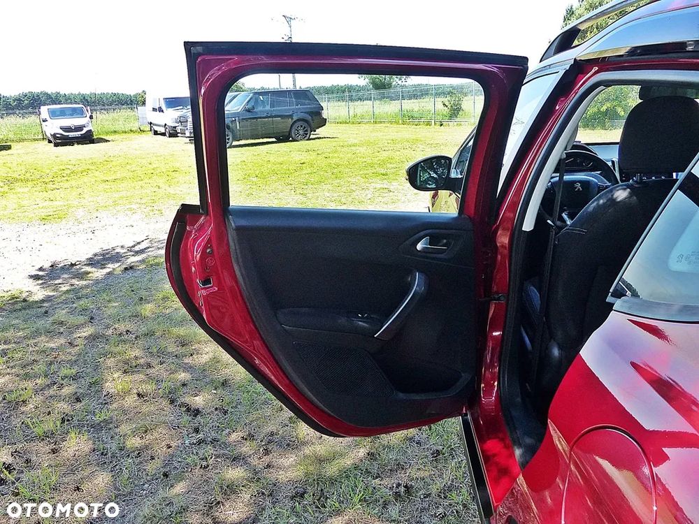 Peugeot 2008 PureTech 82 Style - 21