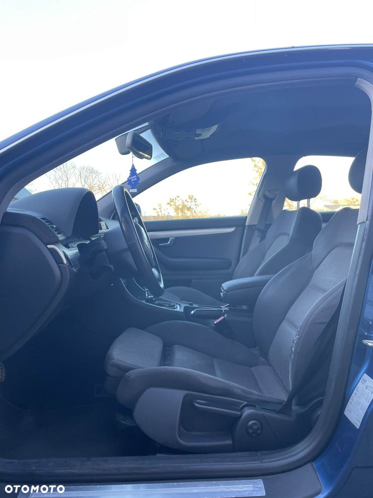 Audi A4 Limousine 2.0T FSI Quattro - 10