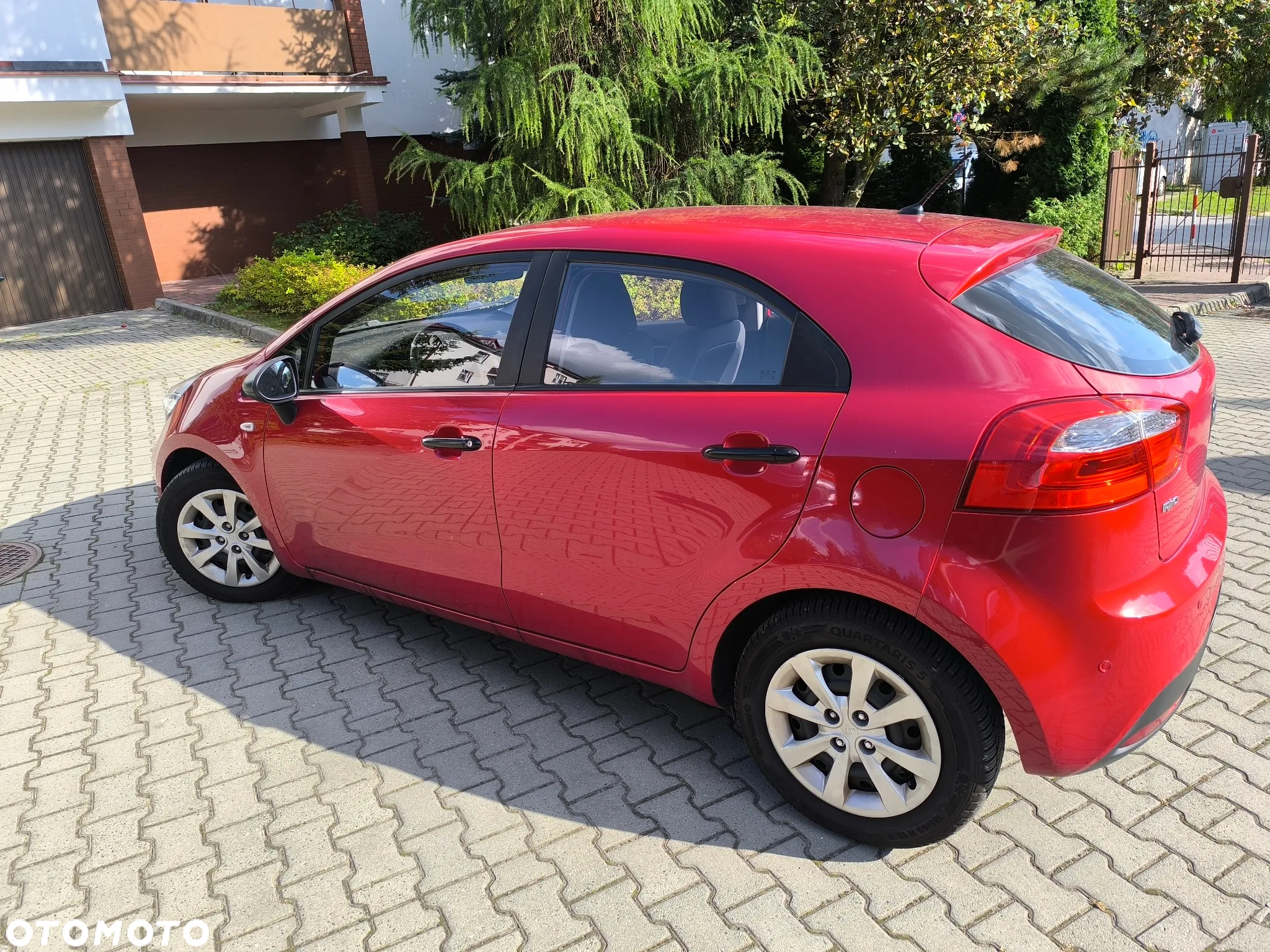 Kia Rio - 4
