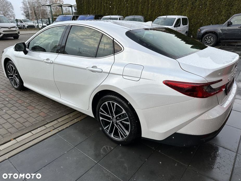 Toyota Camry 2.5 Hybrid Dynamic Force Executive e-CVT - 4
