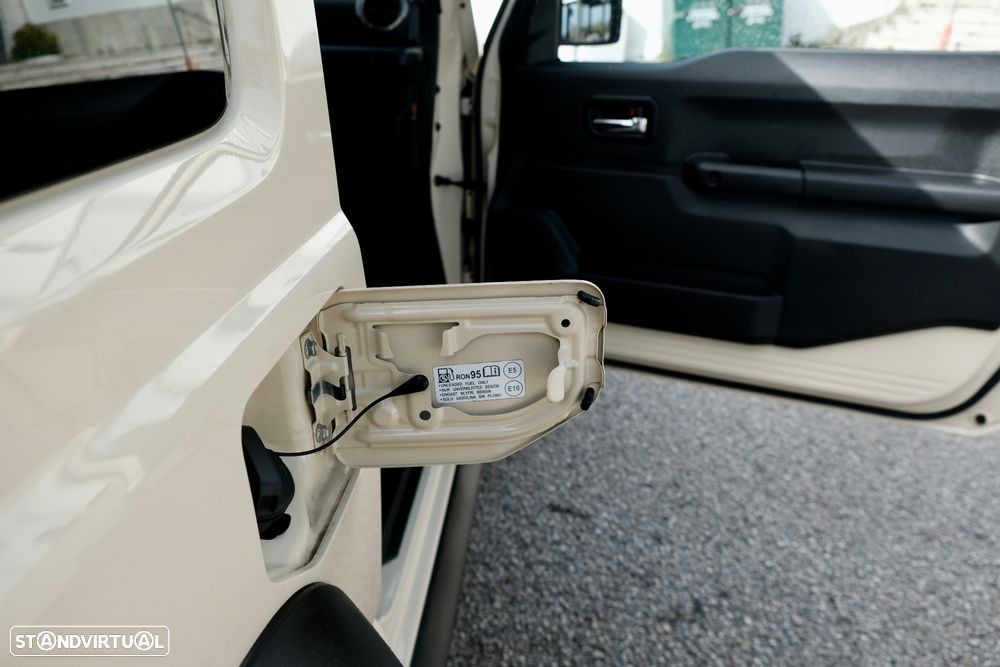 Suzuki Jimny 1.5 ALLGRIP Comfort+ - 26