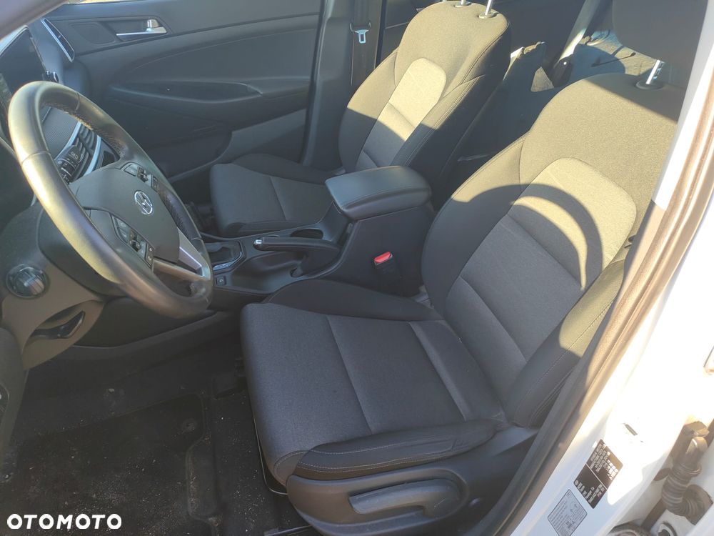 Hyundai Tucson blue 1.6 CRDi 2WD DCT Advantage - 11