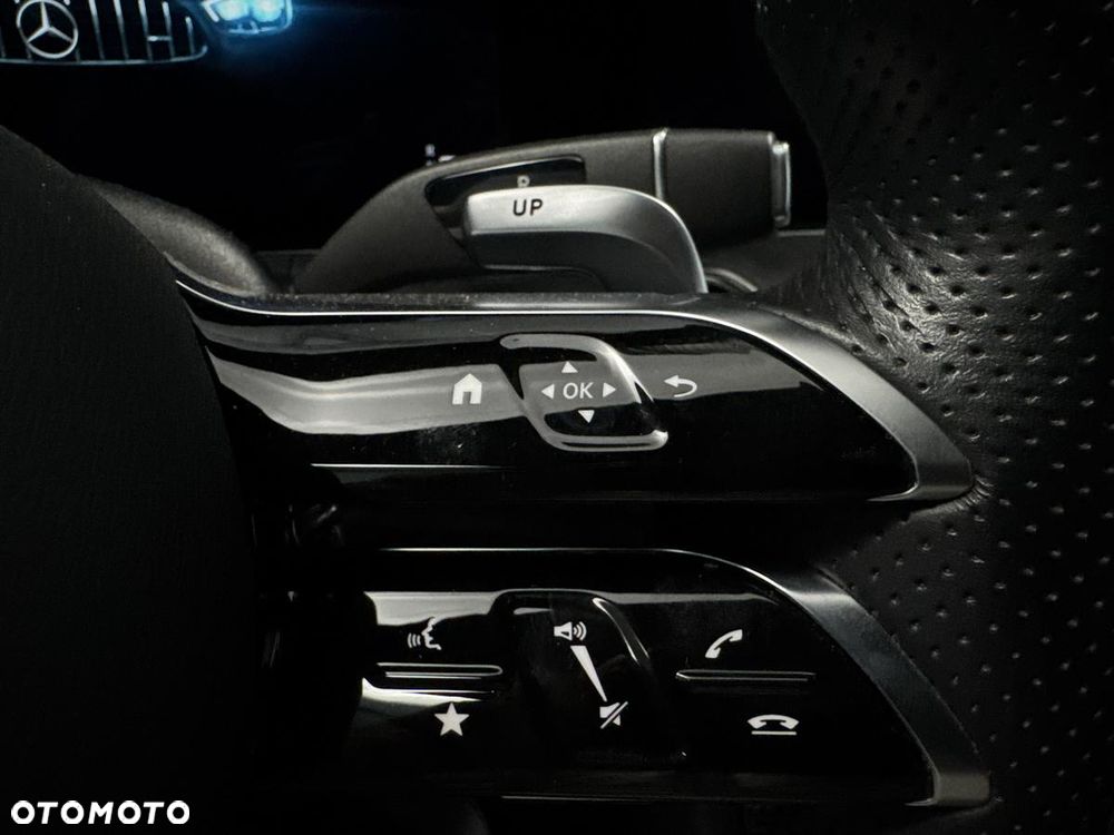 Mercedes-Benz Klasa E AMG 53 4-Matic+ - 16