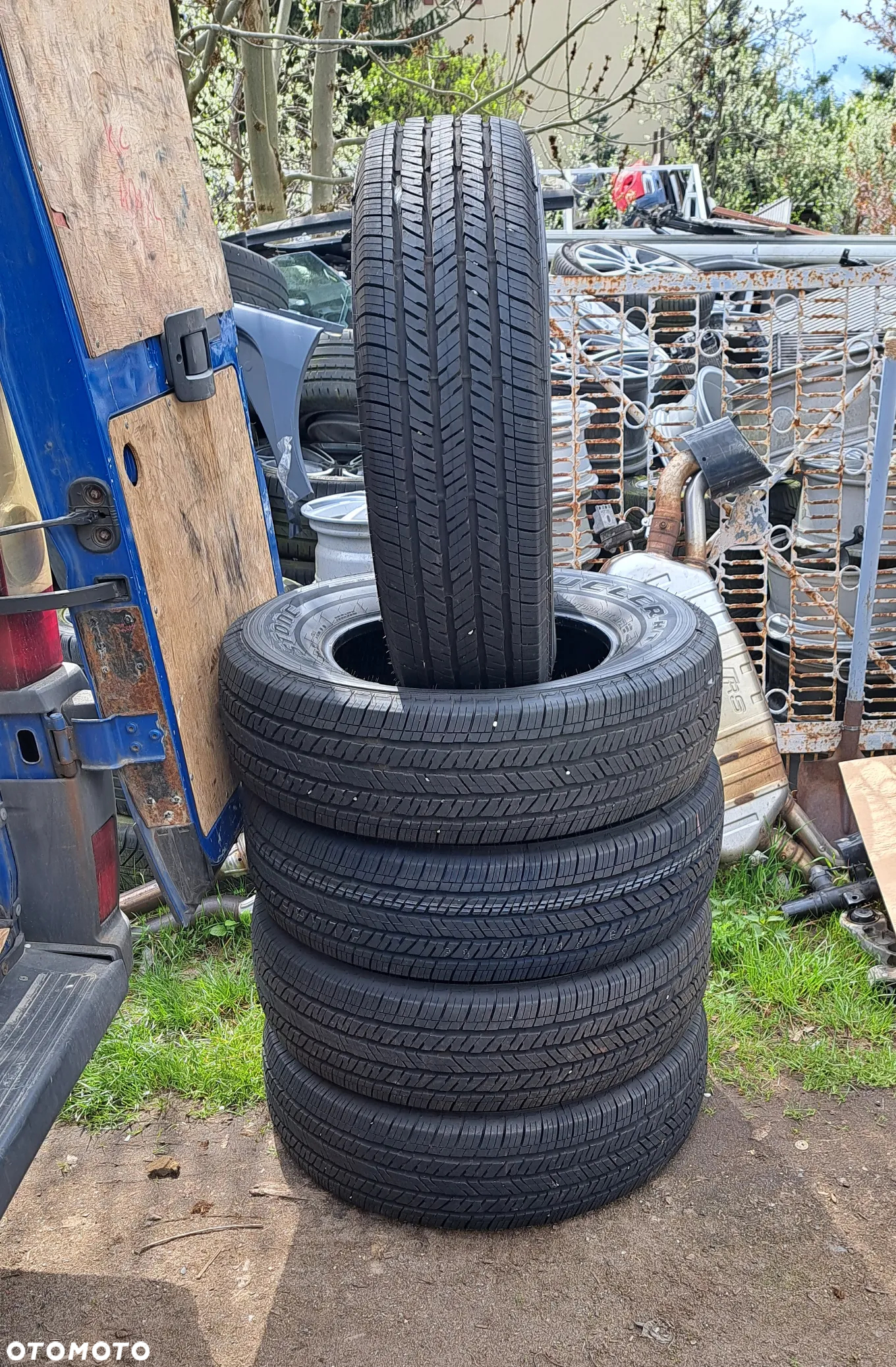 Opony letnie BRIDGESTONE Dueler H/T 685 255/70R18 113T  DOT 2922 2022 Rok 5 Sztuk - 2