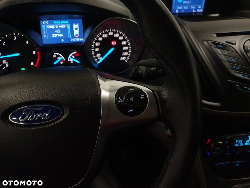 Ford Kuga - 11