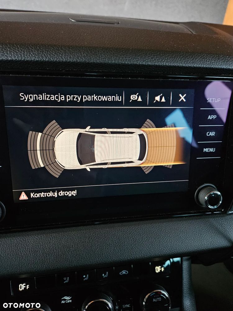 Skoda Karoq 1.6 TDI 4x2 Ambition - 34