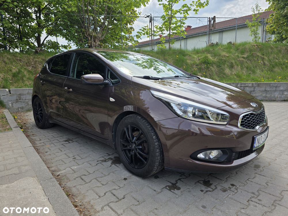 Kia Ceed - 5