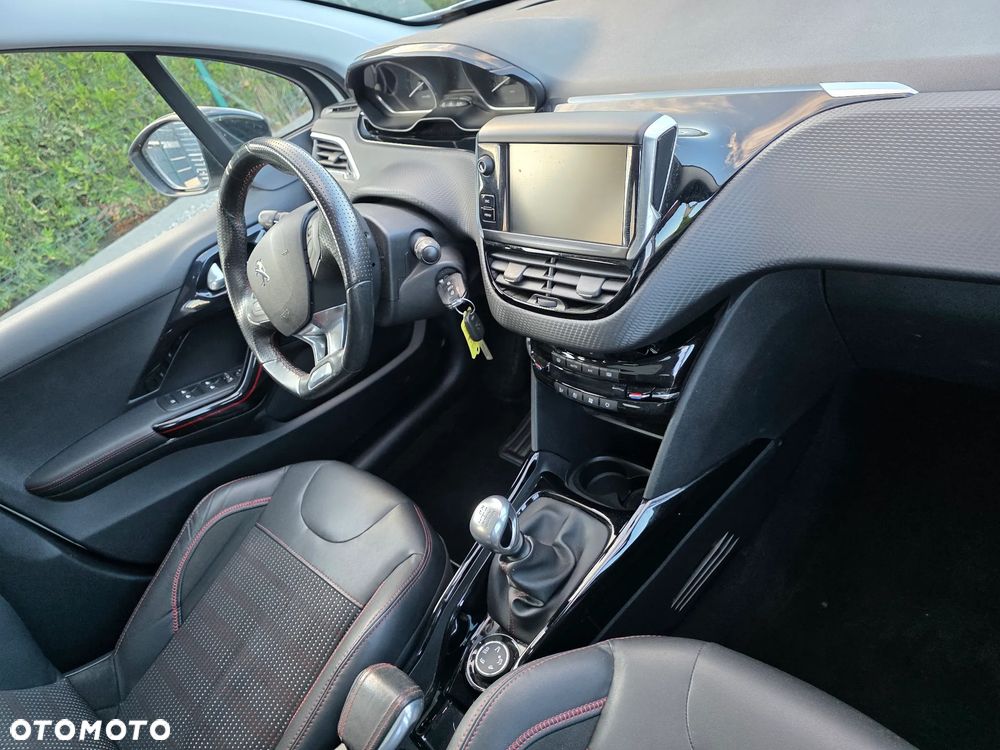 Peugeot 2008 BlueHDi FAP 120 STOP & START GT-Line Edition - 5