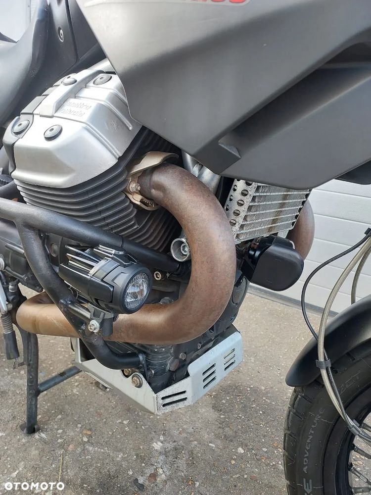 Moto Guzzi Stelvio - 12