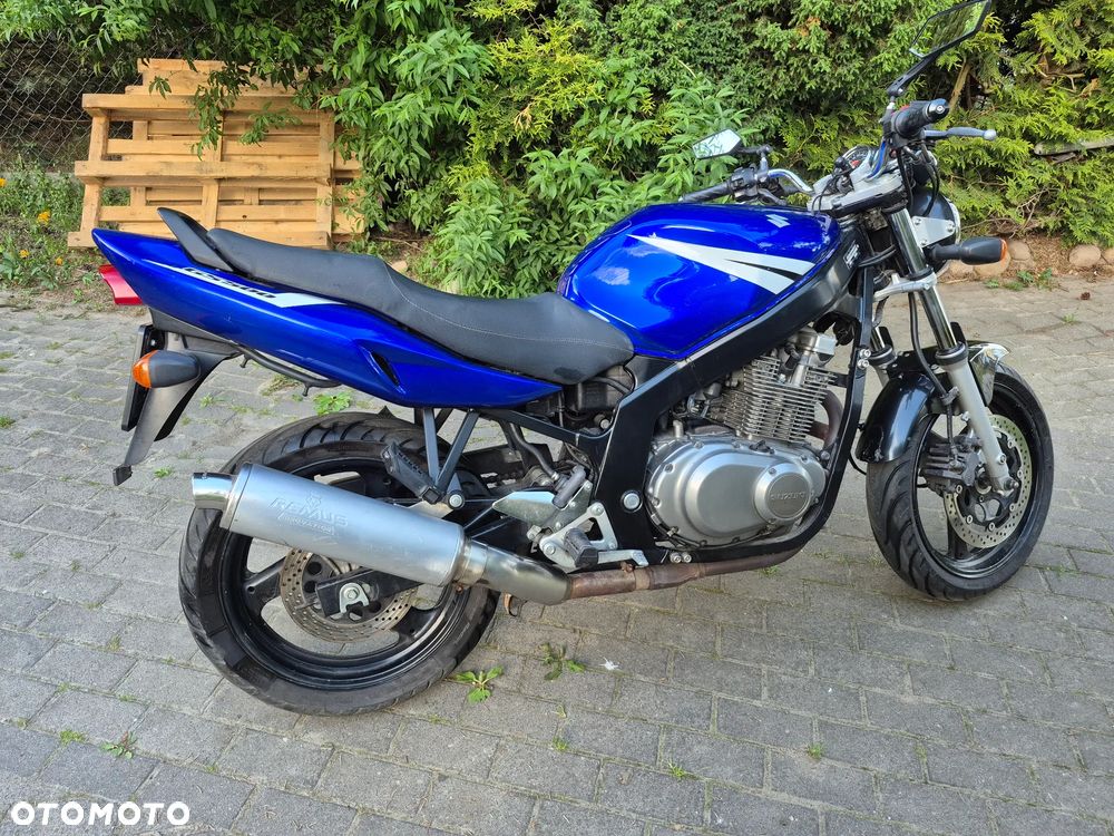 Suzuki GS - 4