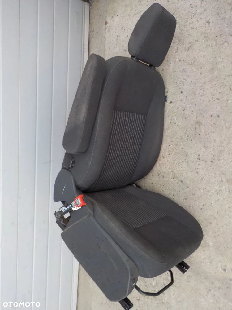 FORD TRANSIT CUSTOM FOTEL LEWY KIEROWCY PODGRZEWANY - 2