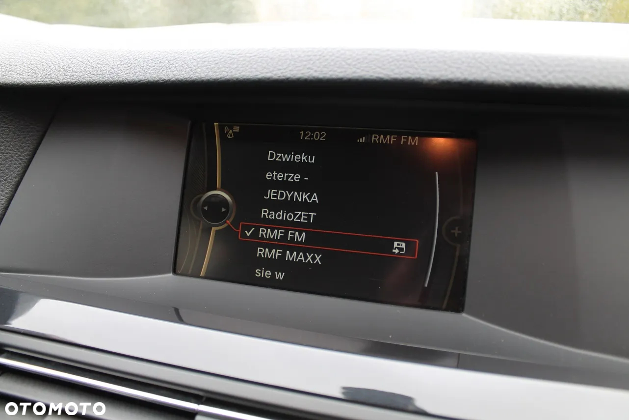 BMW Seria 5 520d Touring - 27