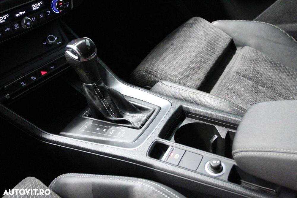 Audi Q3 - 18