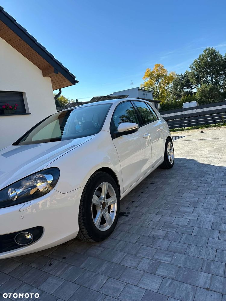 Volkswagen Golf - 2