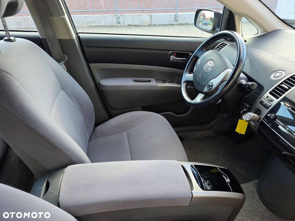 Toyota Prius 1.5 VVT-i Prestige - 21