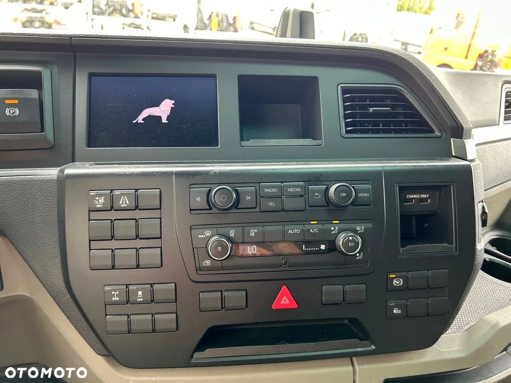 MAN TGX 18.470 4x2 LL CH - 9