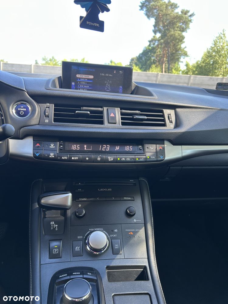Lexus CT 200h Elegance - 15