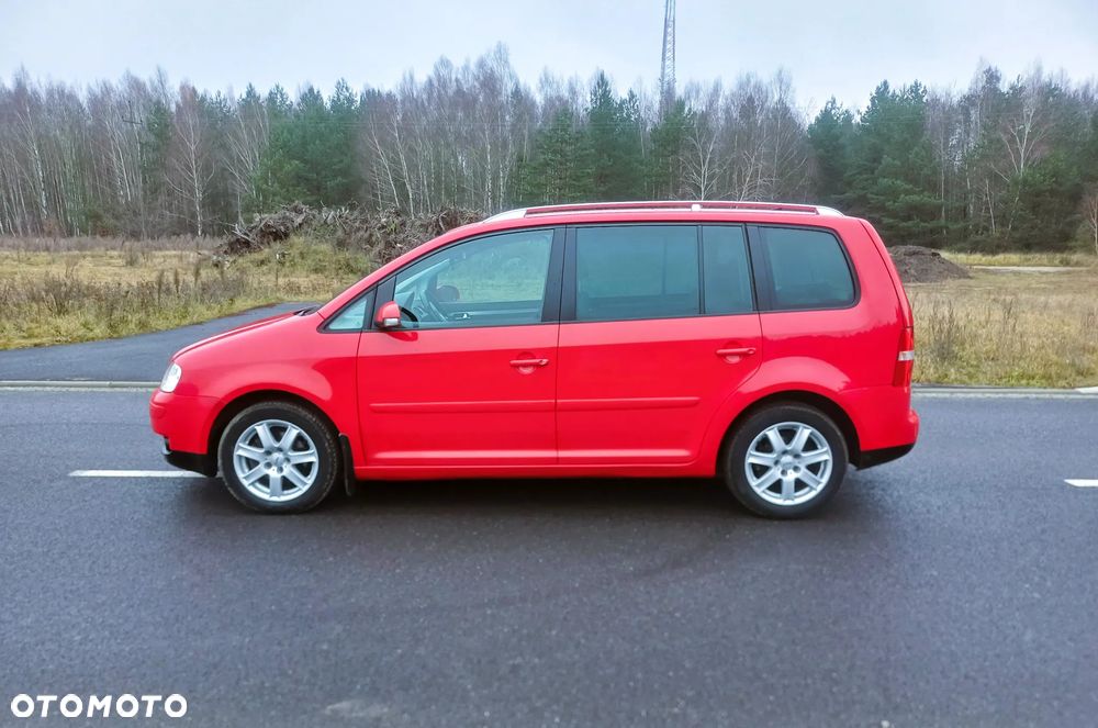 Volkswagen Touran 1.9 TDI Highline - 5