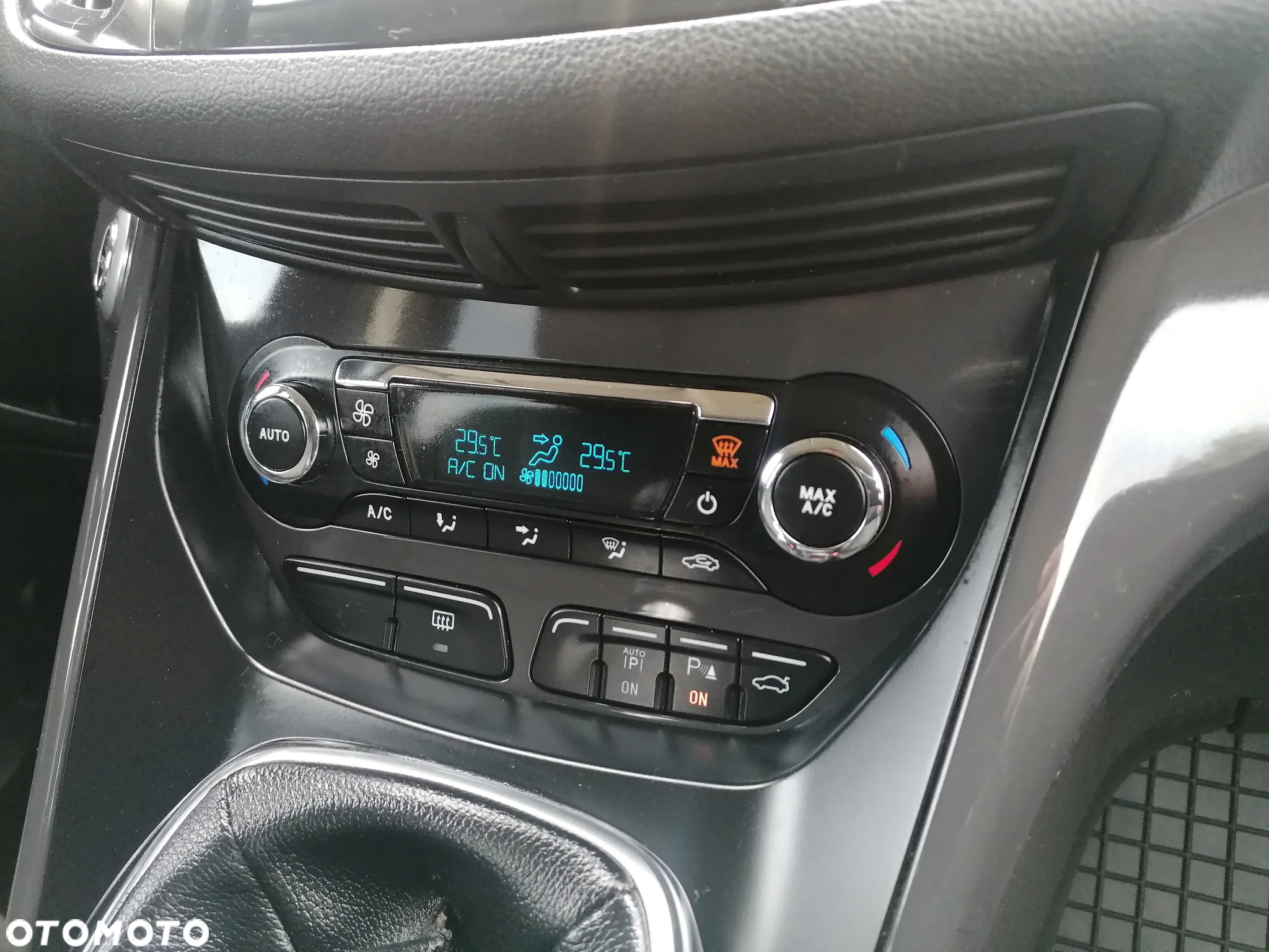Ford Kuga 2.0 TDCi Titanium - 23