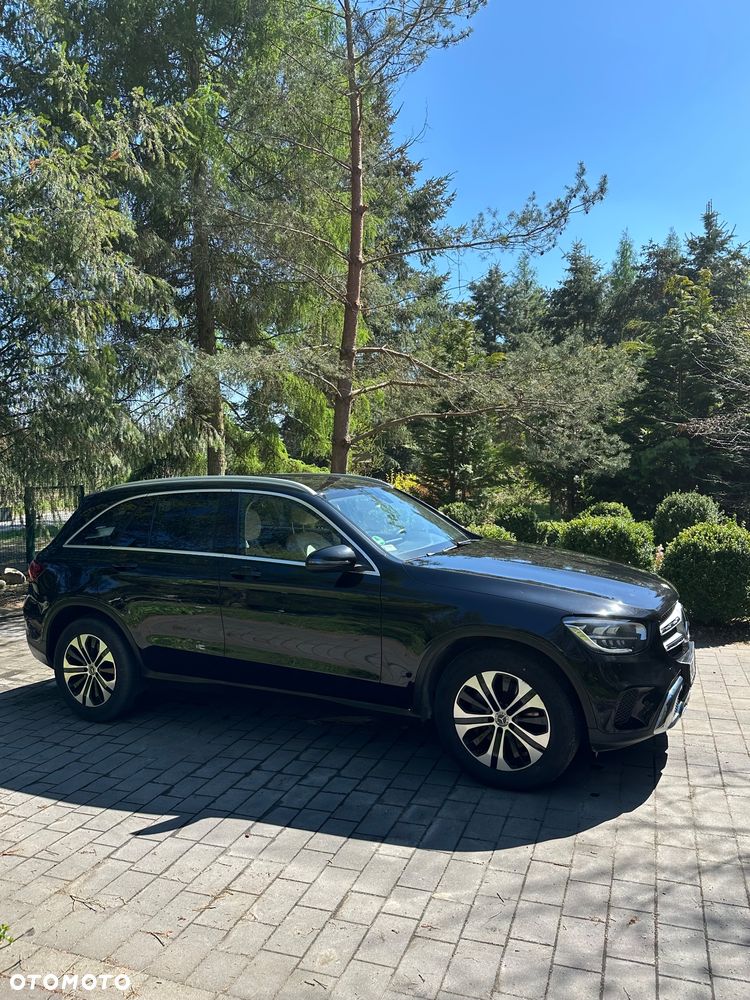 Mercedes-Benz GLC 200 d 4-Matic Business Edition - 3