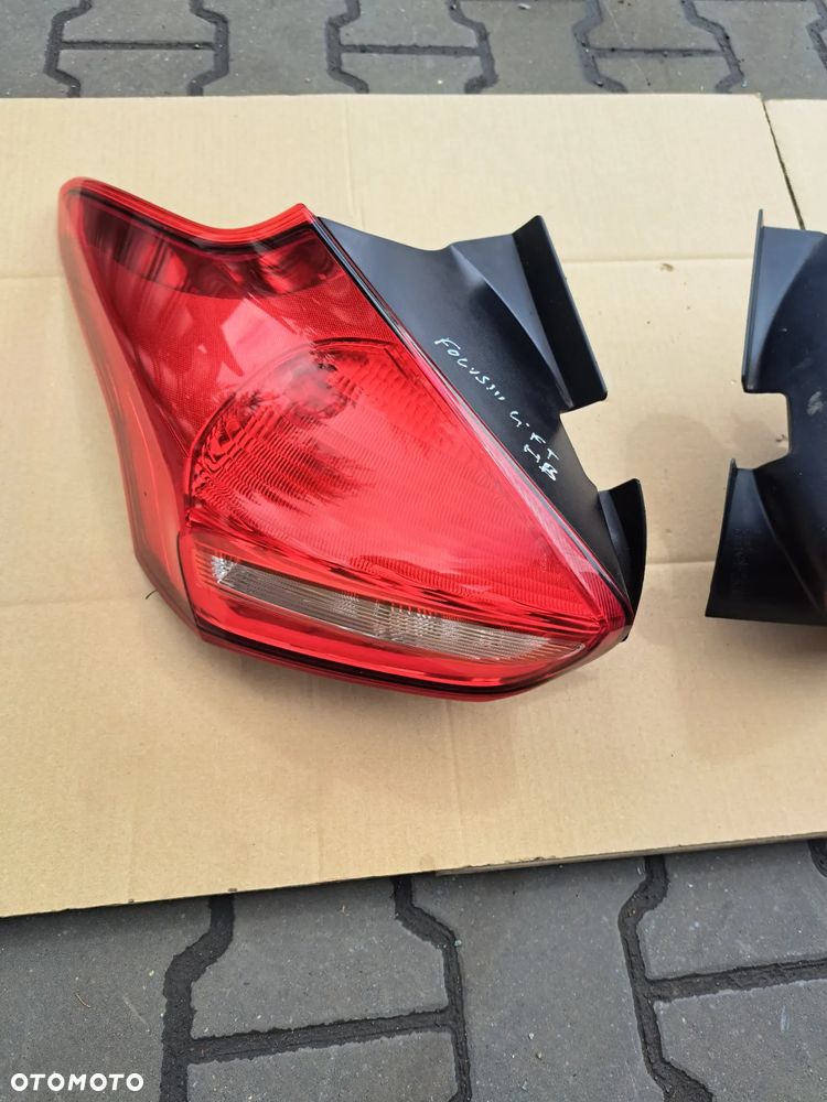 Ford Focus mk3 Lift lampa lewy tył prawy tył Hatchback F1EB-13405-BE  F1EB-13404-BE - 2