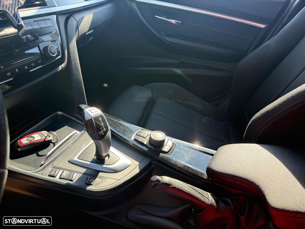 BMW 320 d Line Sport Auto - 7