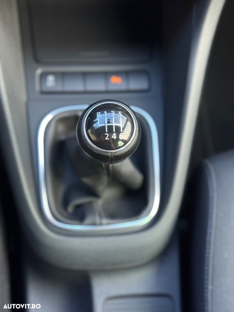 Volkswagen Golf 2.0 TDI DPF Style - 16
