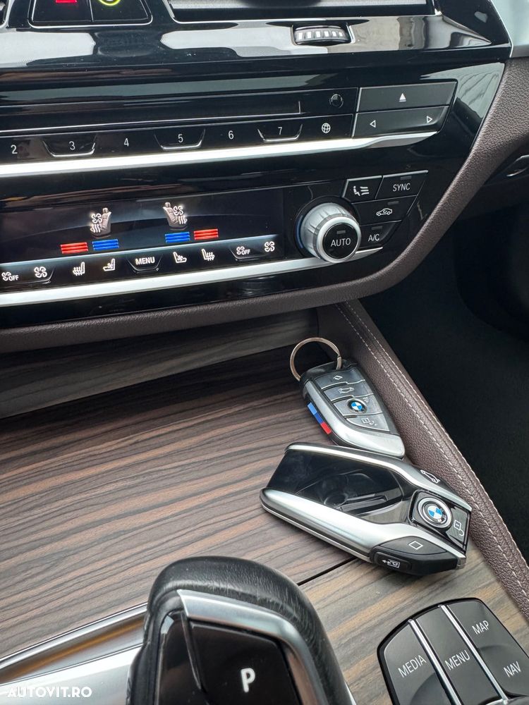 BMW Seria 5 520d Aut. M Sport Edition - 15