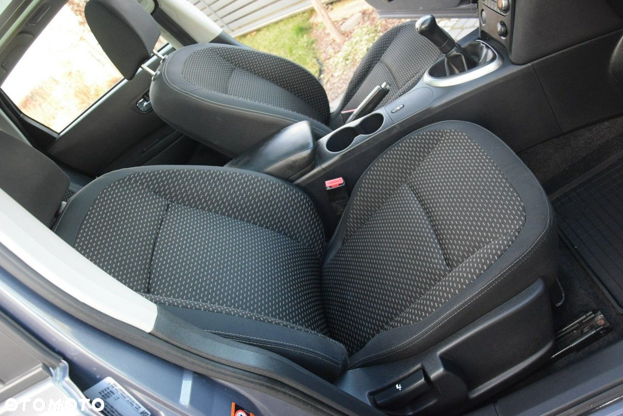 Nissan Qashqai - 24