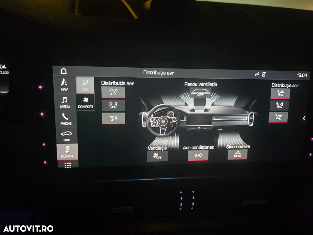 Porsche Cayenne - 32