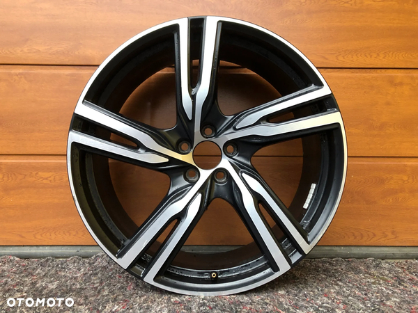 Felga Aluminiowa VOLVO S90 V90 8.5J 21" ET44.5 5x108 31423961