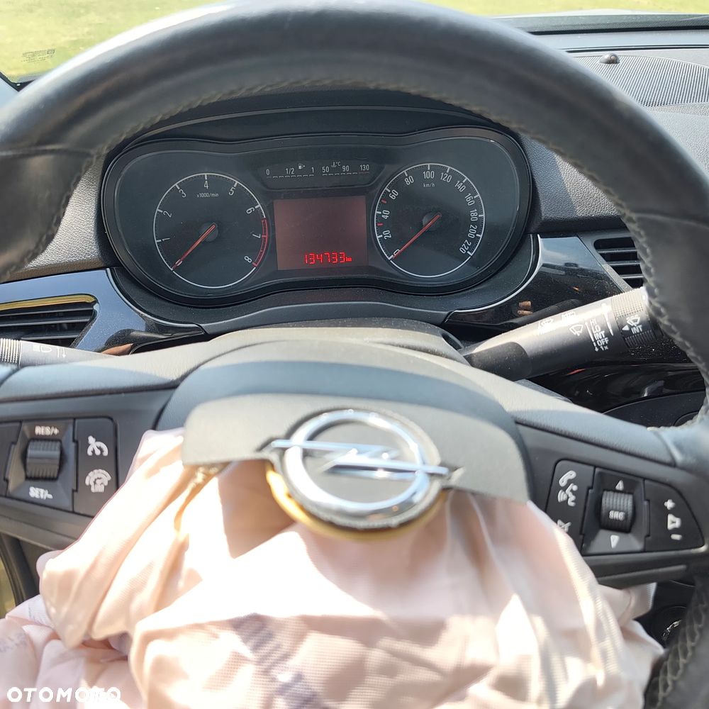 Opel Corsa - 8