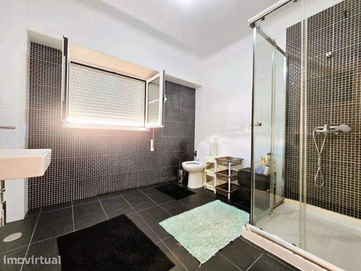 Quarto - localizado em Montes Claros Coimbra - Grande imagem: 4/5