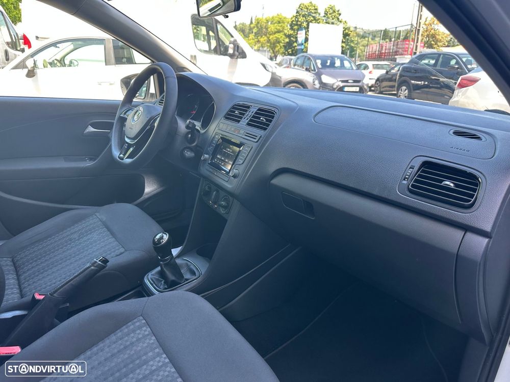 VW Polo 1.0 Trendline - 14