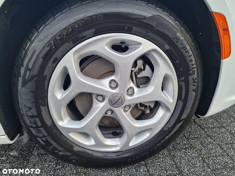 Chrysler Pacifica - 25