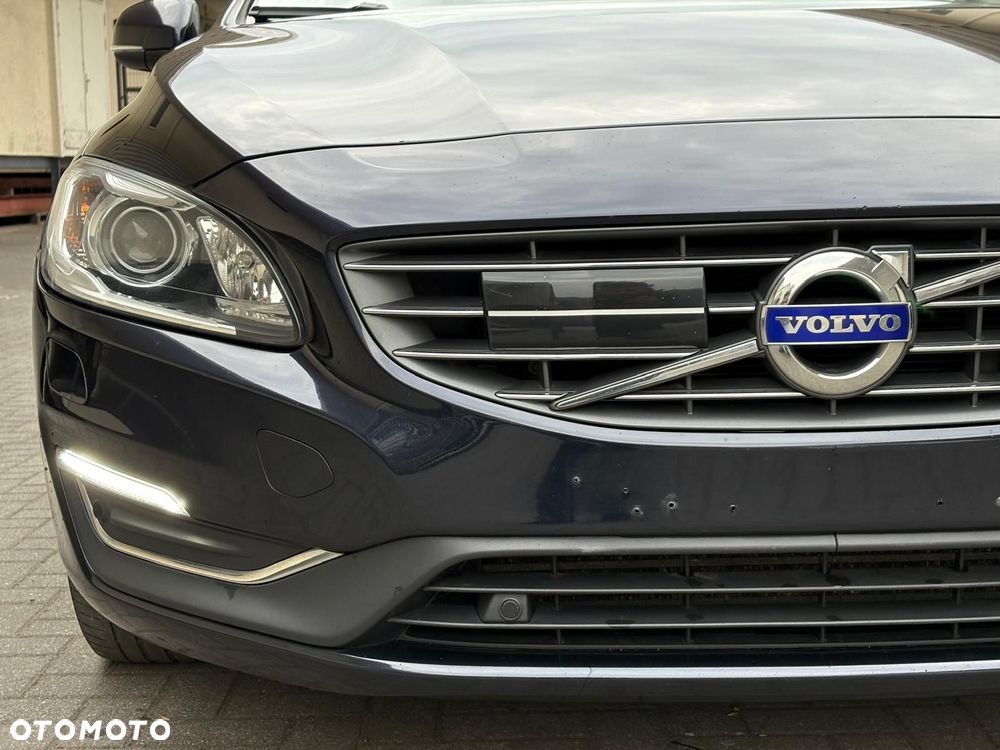 Volvo V60 D3 Summum - 27