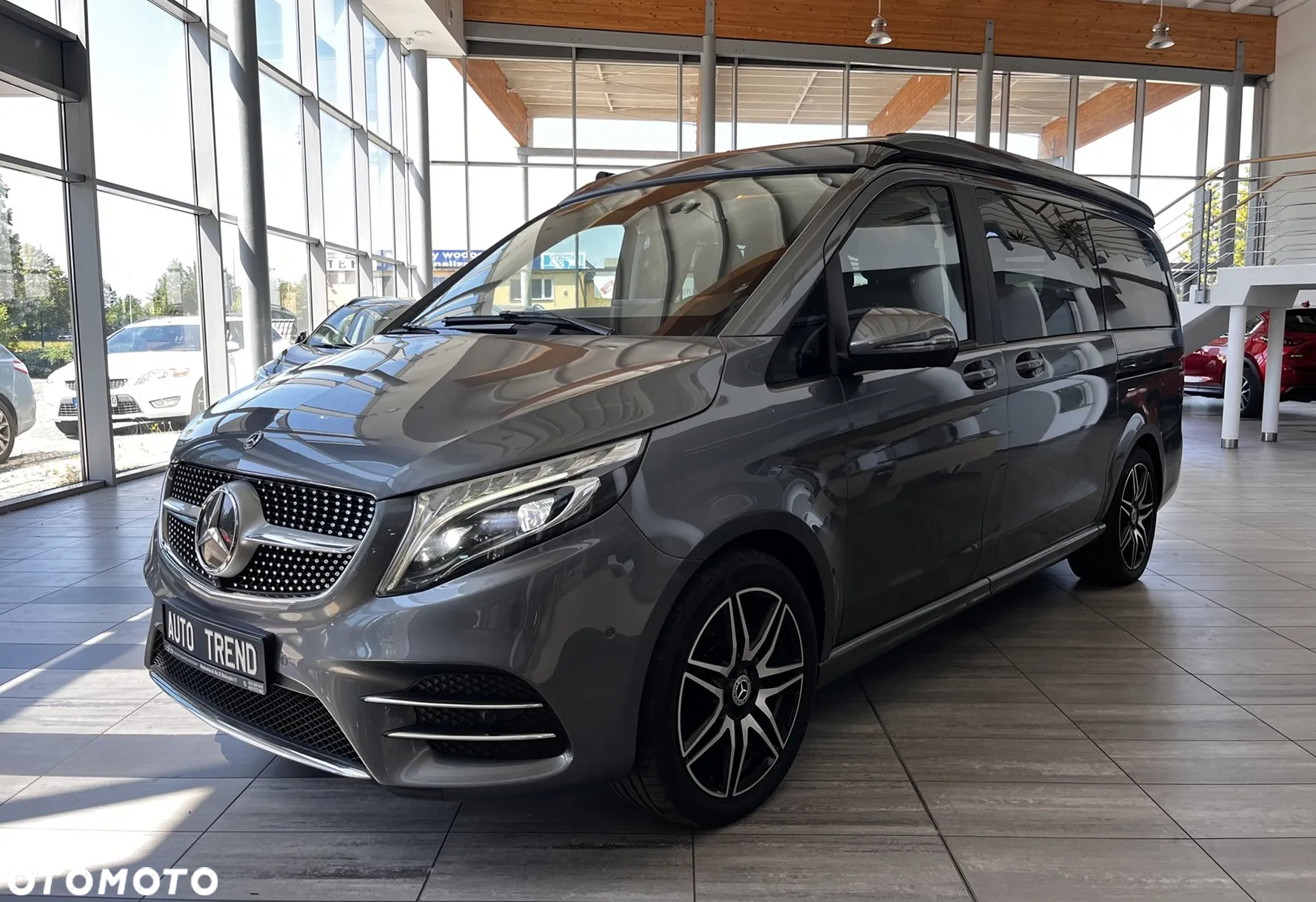 Mercedes-Benz Klasa V 300 d 4-Matic Avantgarde 9G-Tronic (d³ugi) - 2