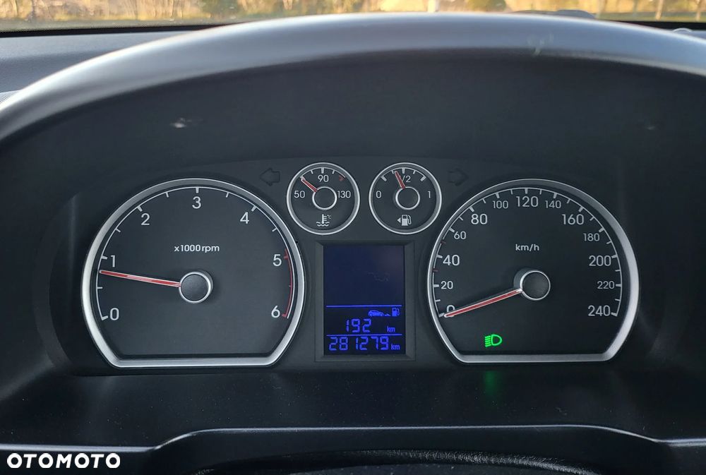 Hyundai i30 1.6 CRDi Base + - 15