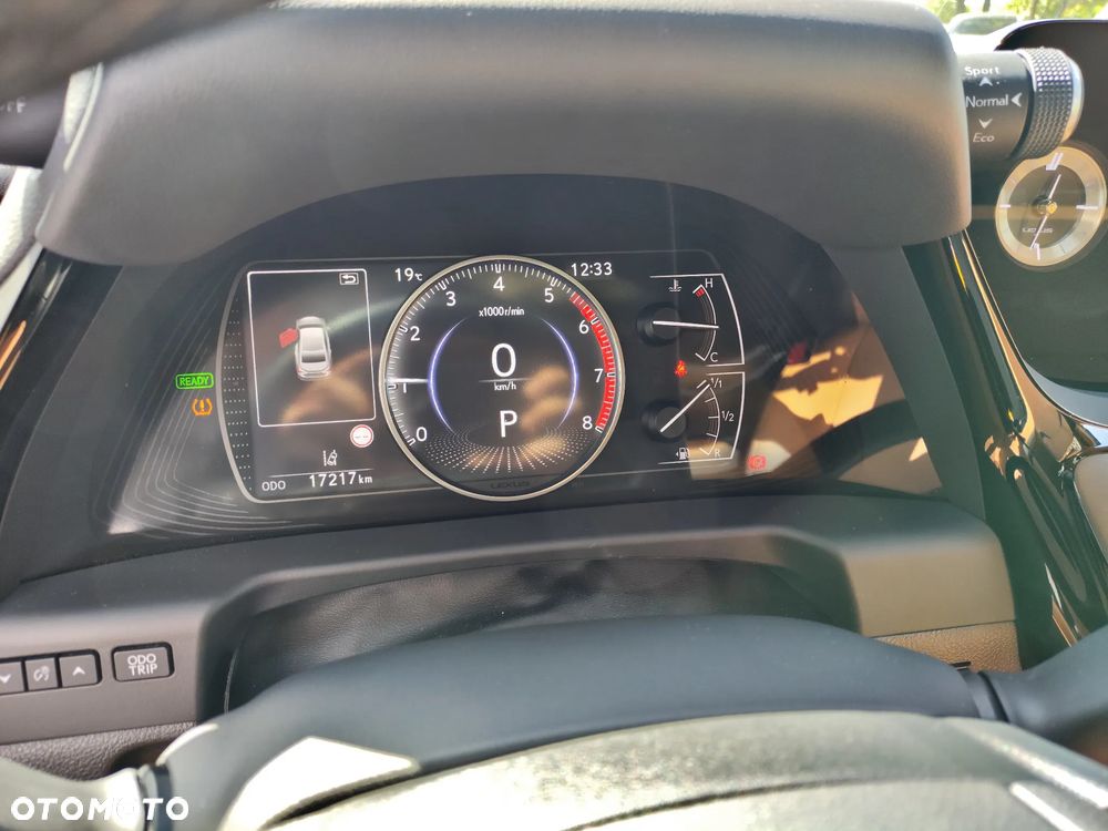 Lexus ES 300h Business Edition - 17