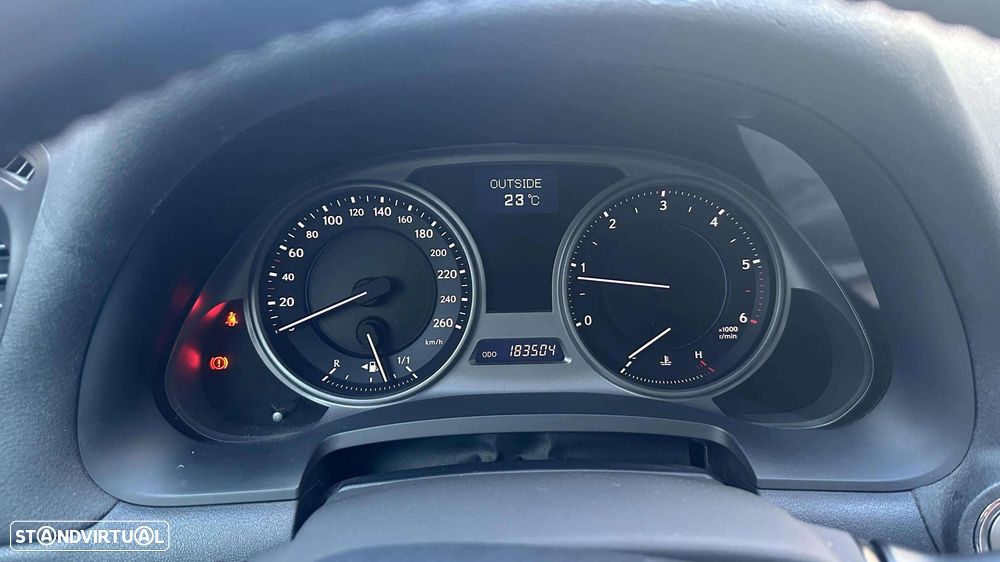 Lexus IS 220 d Base L5 - 14