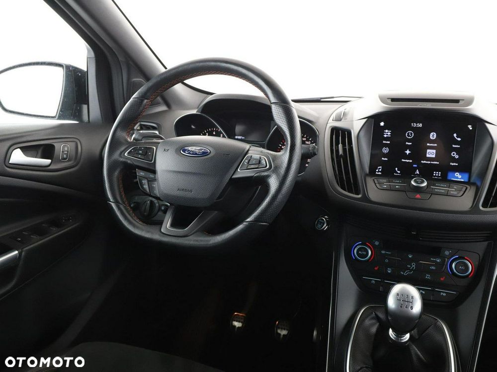 Ford Kuga 1.5 EcoBoost 2x4 ST-Line - 17