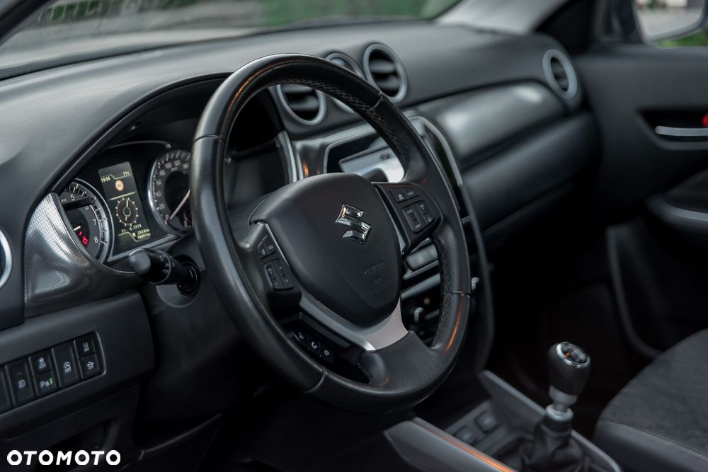 Suzuki Vitara 1.4 Boosterjet Allgrip Comfort+ - 18