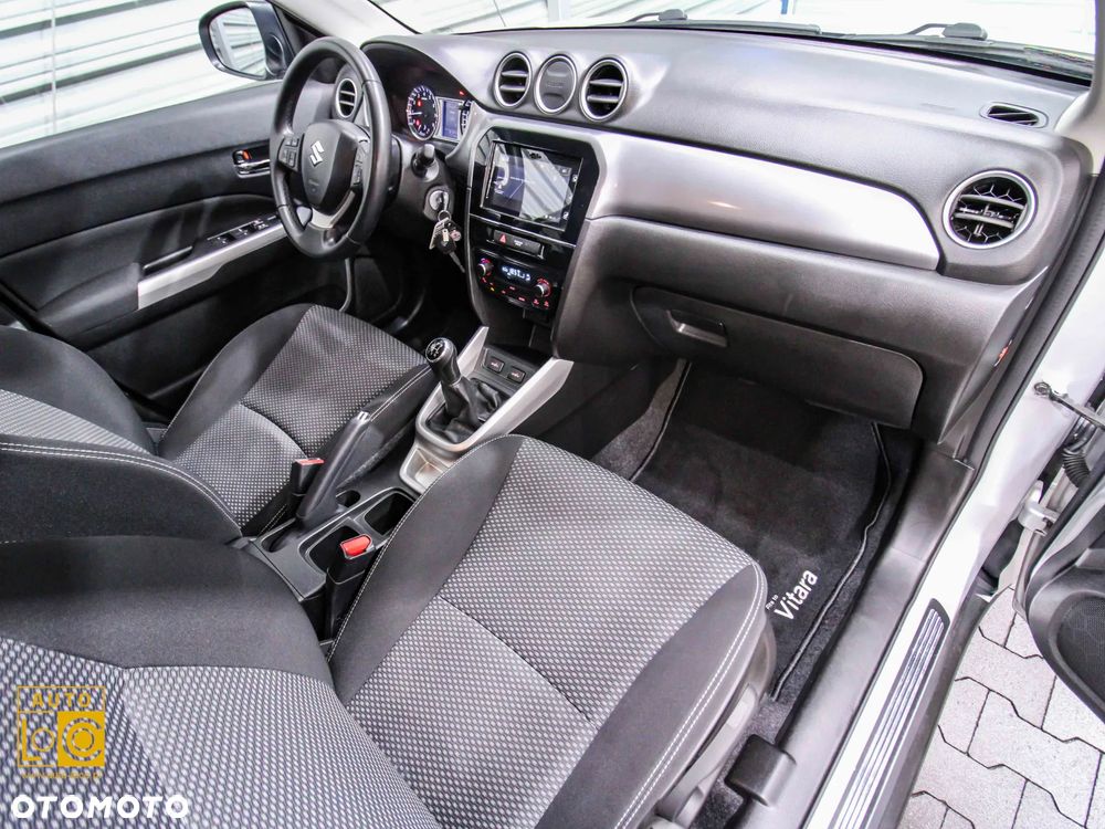 Suzuki Vitara 1.6 Premium 2WD - 9
