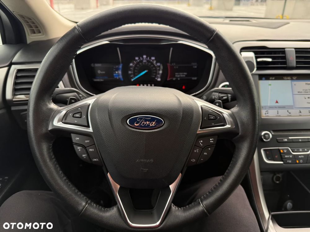 Ford Fusion 2.0 EcoBoost Titanium - 12