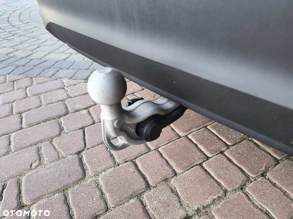 Volkswagen Tiguan - 11