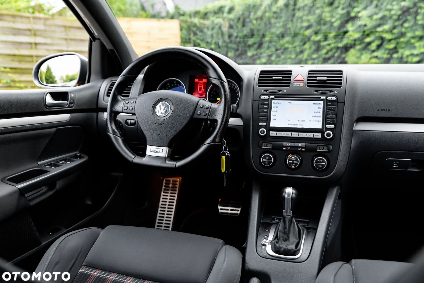 Volkswagen Golf 2.0 GTI DSG - 28