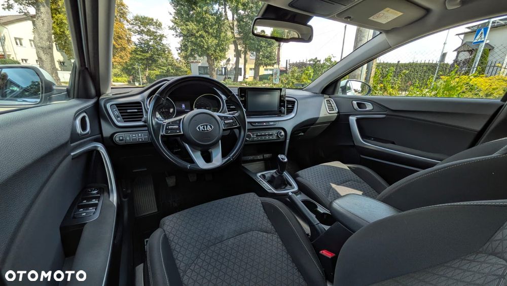 Kia Ceed 1.6 CRDi SCR M - 15