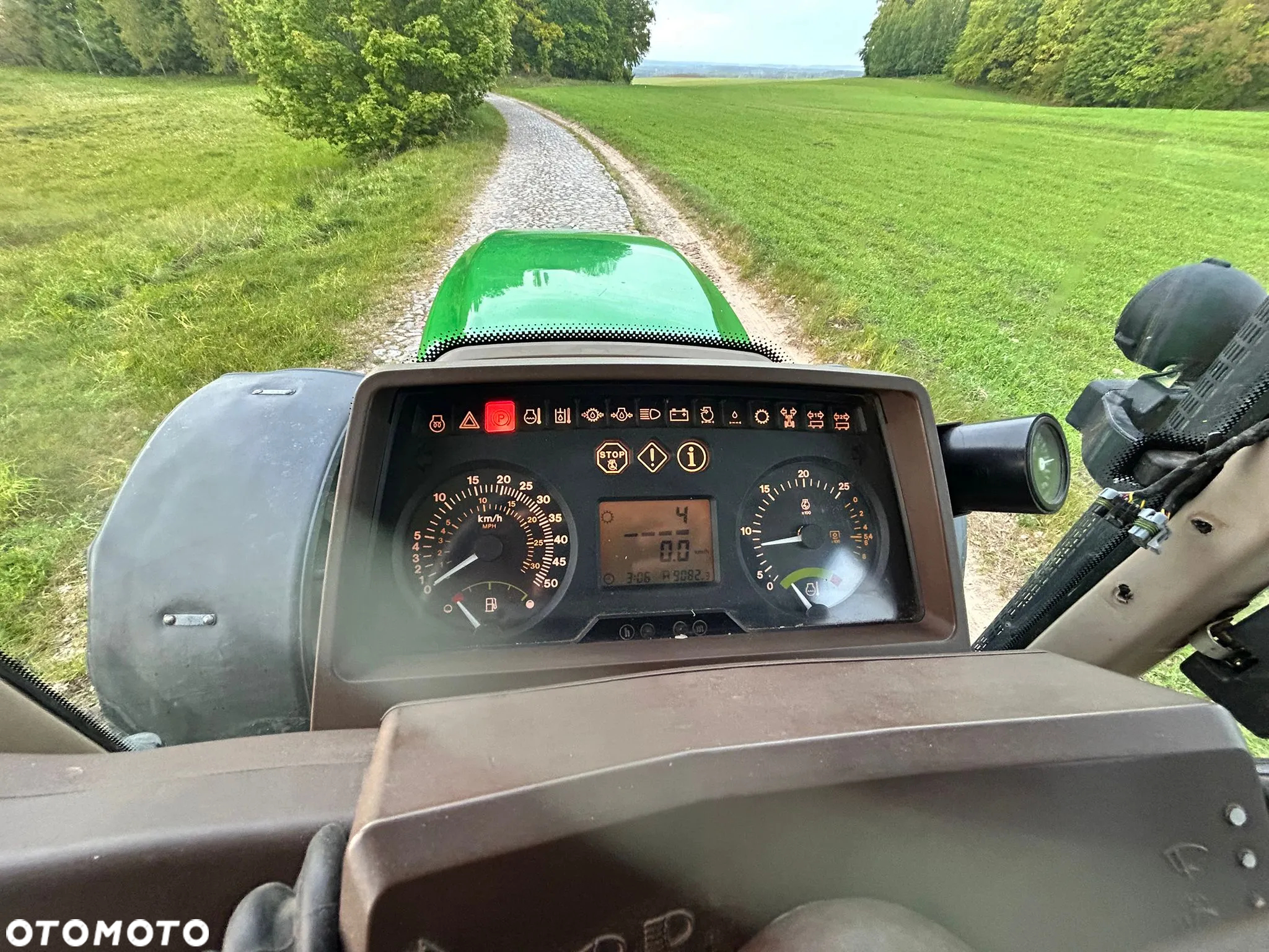 Case IH - 9